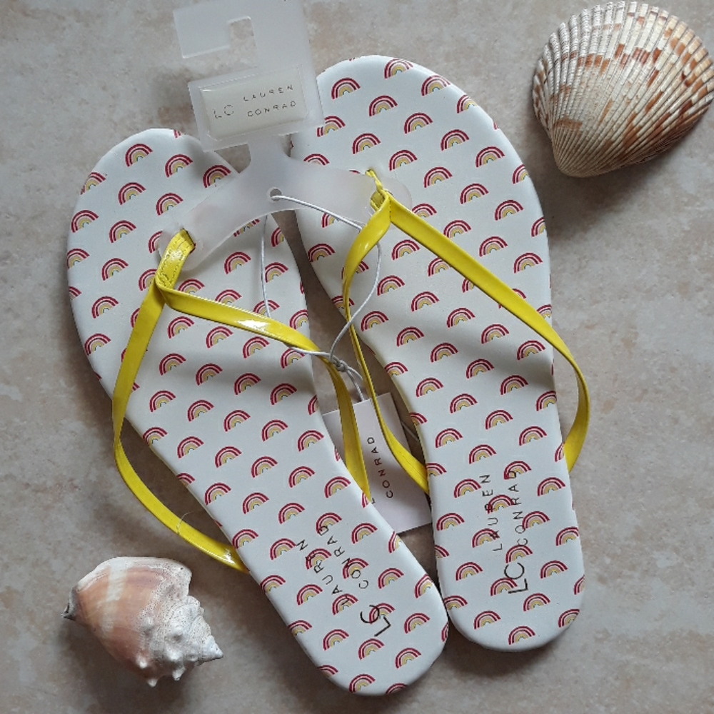 *Host Pick*LC Lauren Conrad fancy flip flop sandals